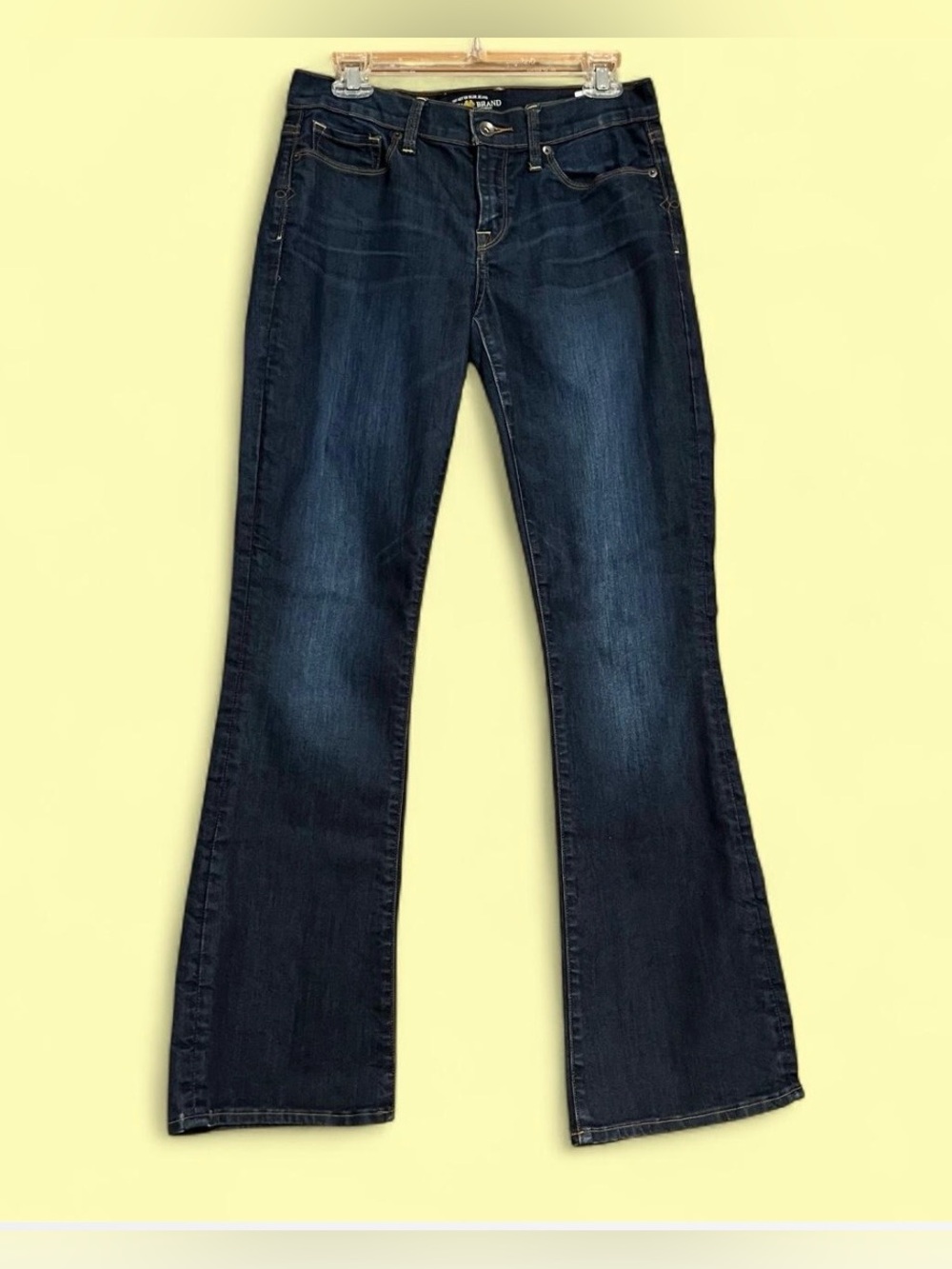 Lucky Brand Women's Sofia Bootcut size 8/29, 31.5” inseam, dark wash, mid rise